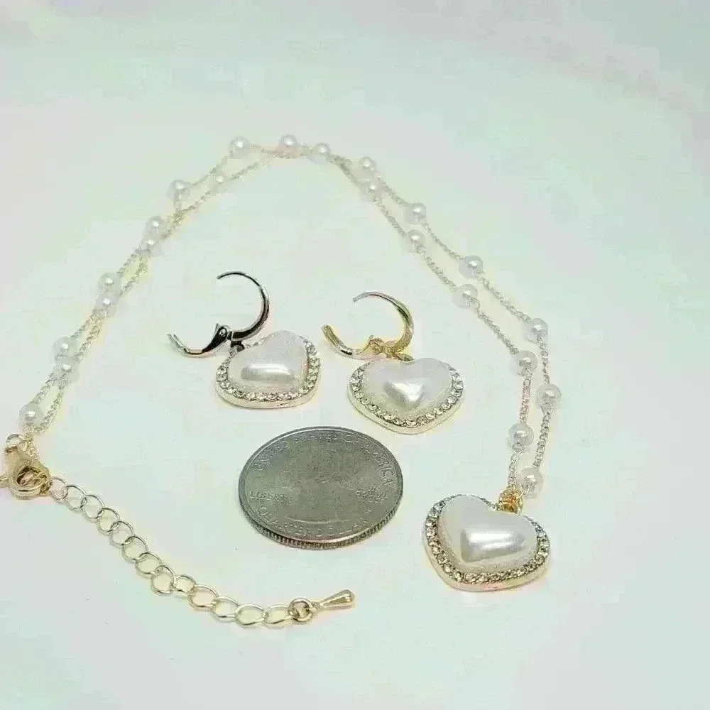 NWOT Elegant Heart Shaped Faux Pearl Necklace and Earrings Set - Picture 2 of 4